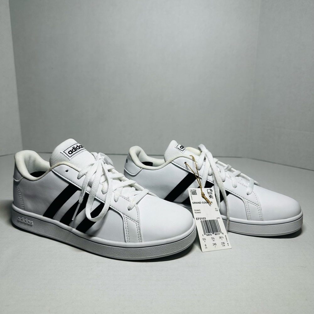 Adidas Court Classic White Sneakers with Black Stripes size US 6 NWT